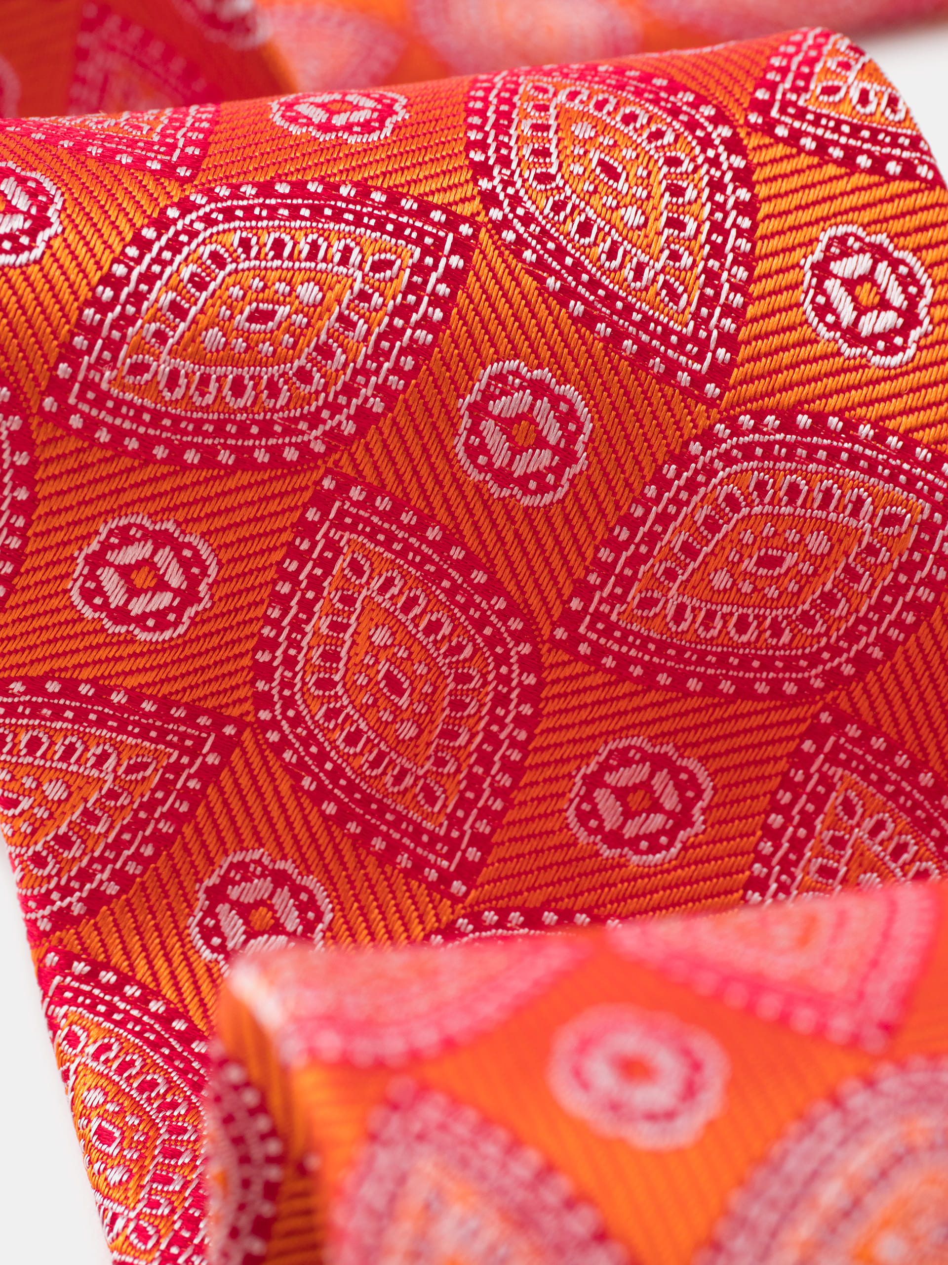 corbata-seda-jazquard-ojo-abstracto-naranja-2