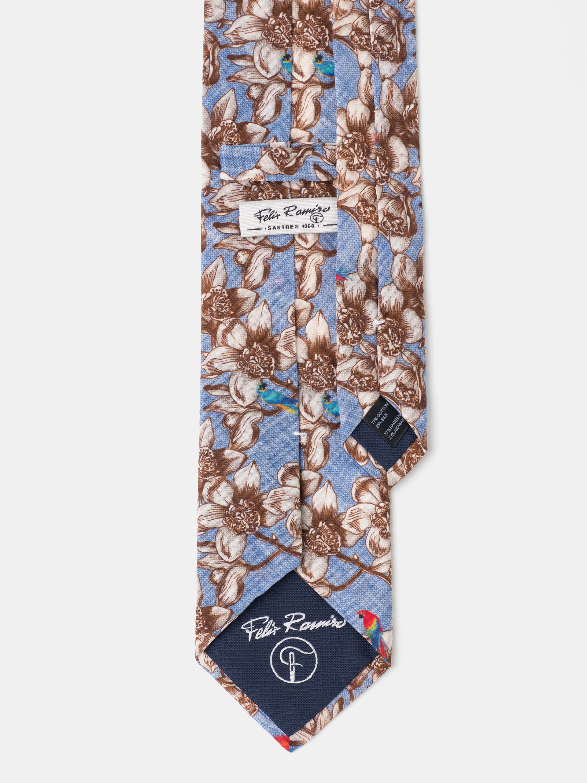 corbata-tejido-seersucker-de-algodon-y-seda-azul-celeste-1