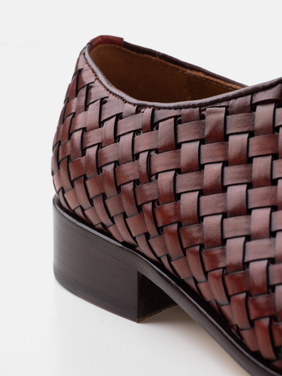 ZAPATO OXFORD TRENZADO MARRÓN DE PIEL