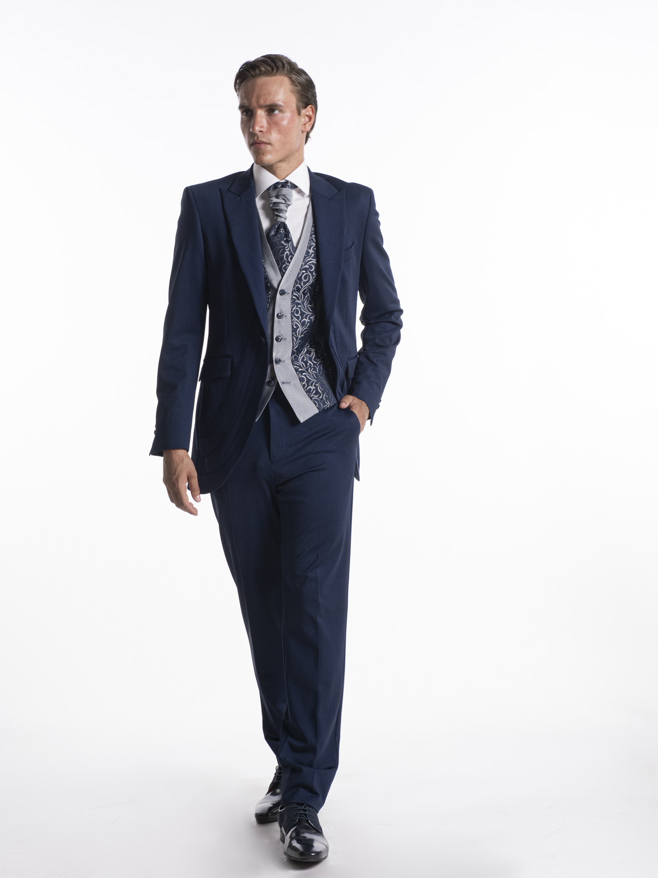 TRAJE CEREMONIA DISEÑO EXCLUSIXO AZUL TINTA